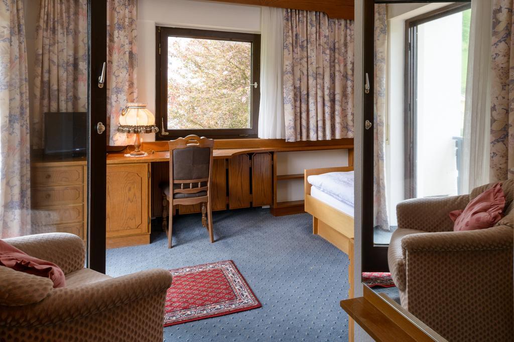 Hotel Schwarzwaldschaefer Enzklösterle Pokoj fotografie