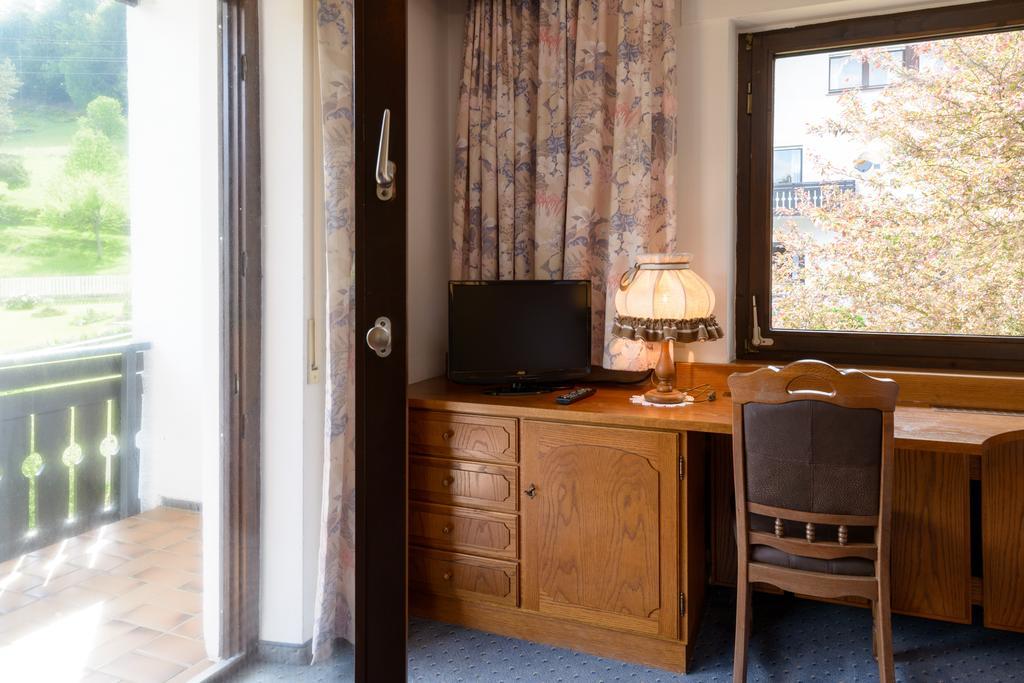 Hotel Schwarzwaldschaefer Enzklösterle Pokoj fotografie